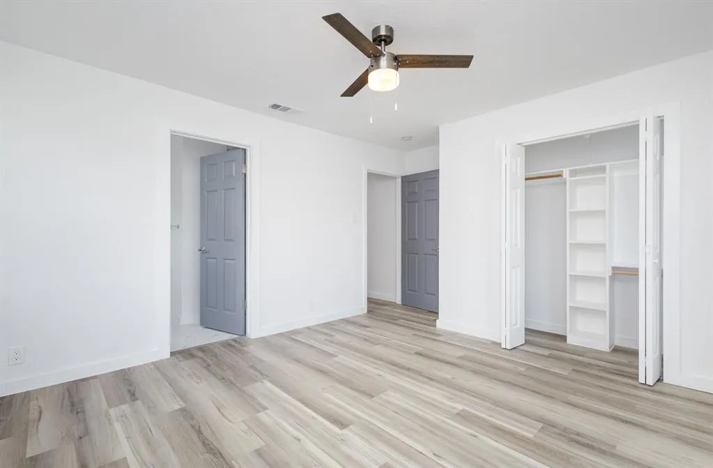 11046 Delford Circle