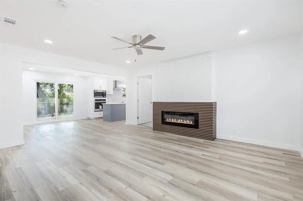 11046 Delford Circle