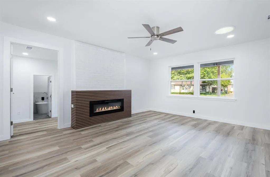 11046 Delford Circle
