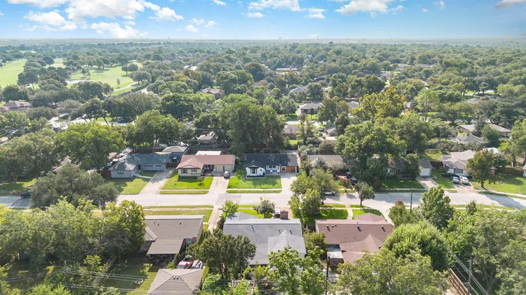 11046 Delford Circle