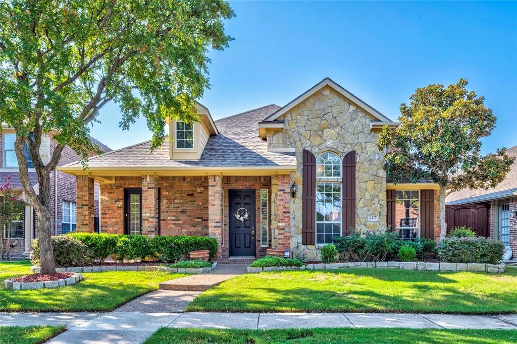 3577 Lincoln Drive