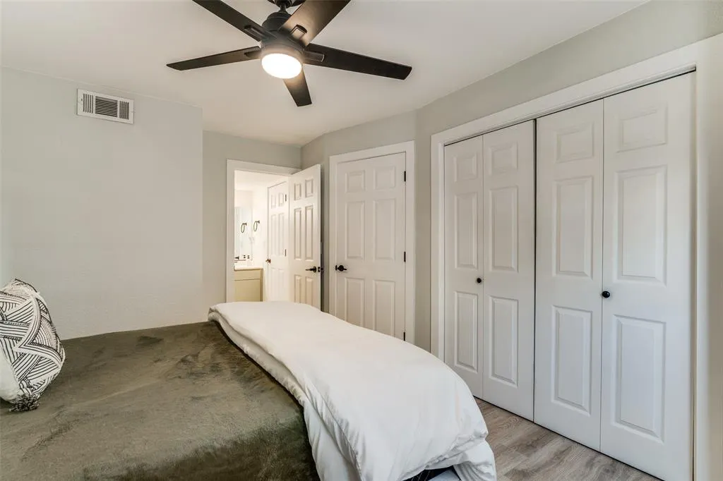 3901 Travis Street, #120