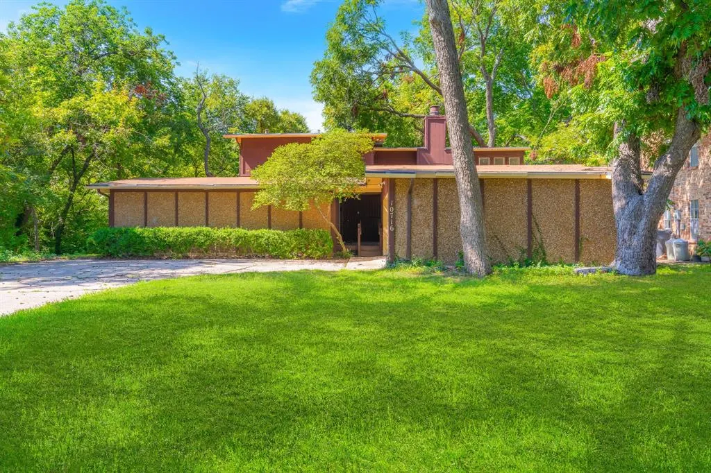 10716 Meadowcliff Lane