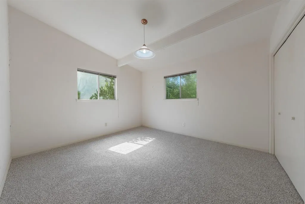 10716 Meadowcliff Lane