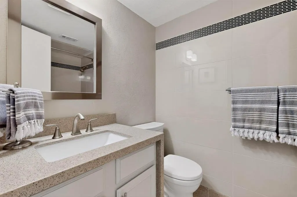 2535 Wedglea Drive, #114