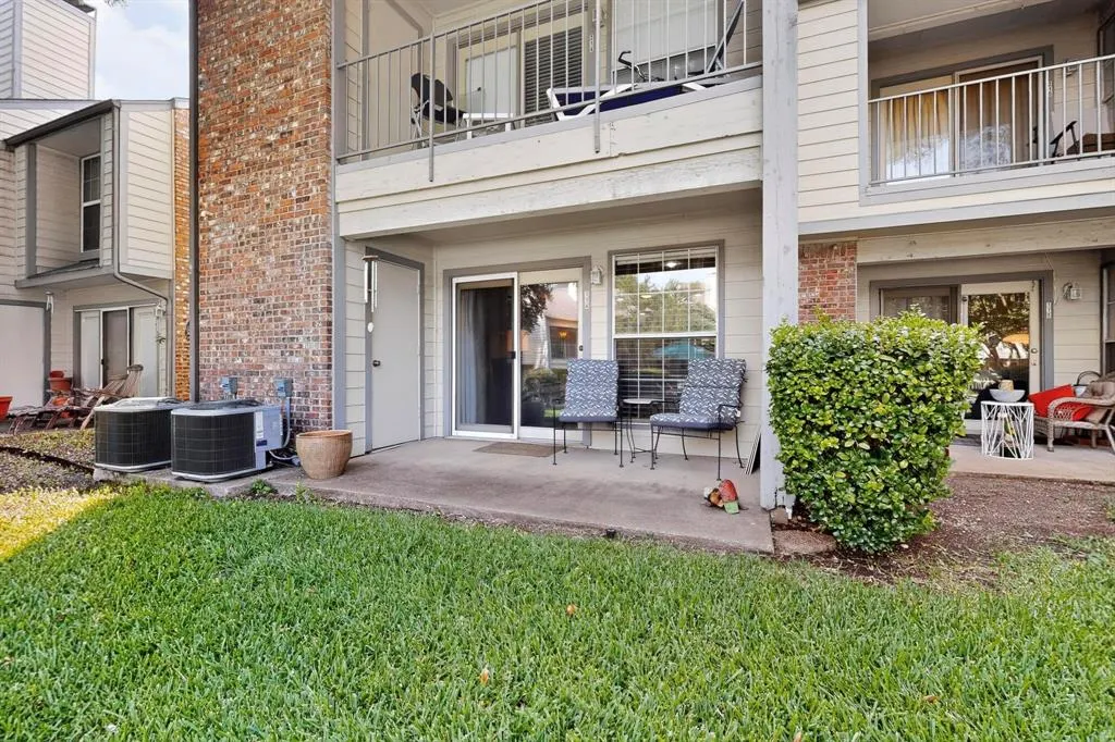 2535 Wedglea Drive, #114