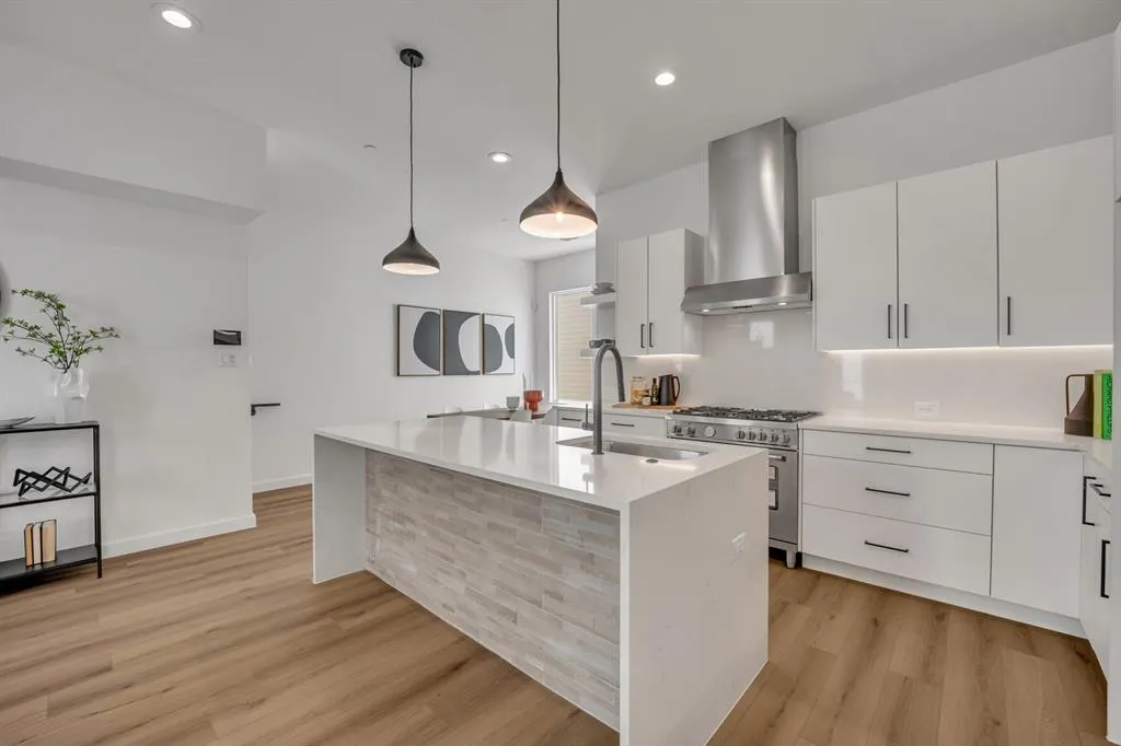 3612 San Jacinto, #107