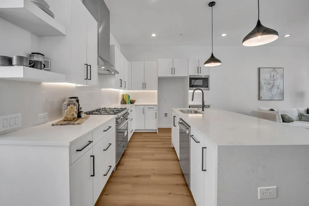 3612 San Jacinto, #107