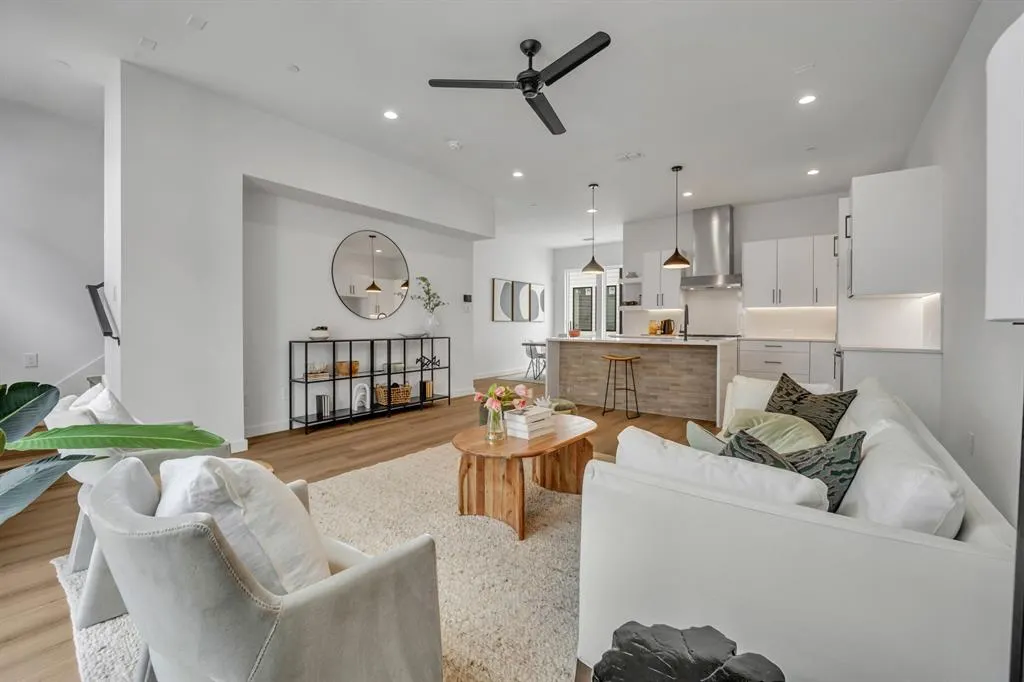 3612 San Jacinto, #107