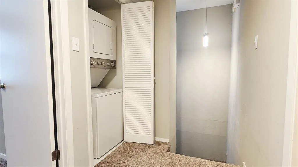 6646 E Lovers Lane, #1106
