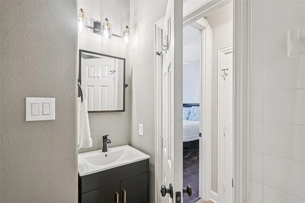 11309 Dinsdale Drive