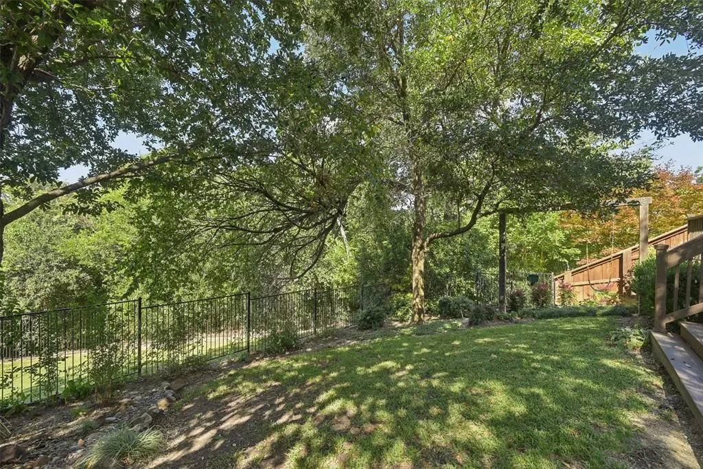 11309 Dinsdale Drive