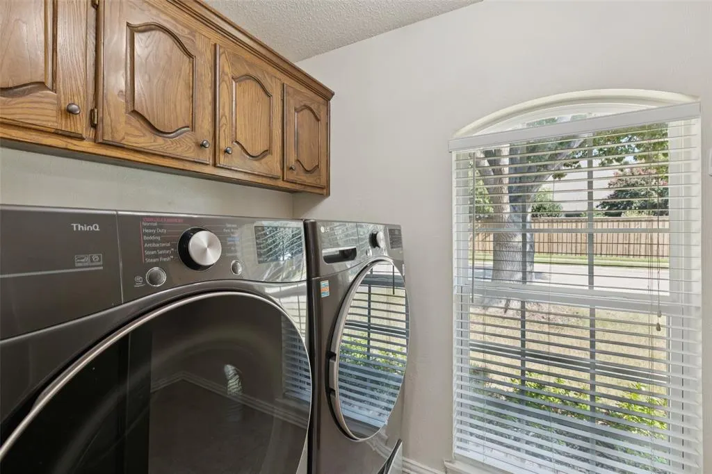 2800 Bowie Drive