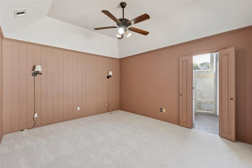 2800 Bowie Drive