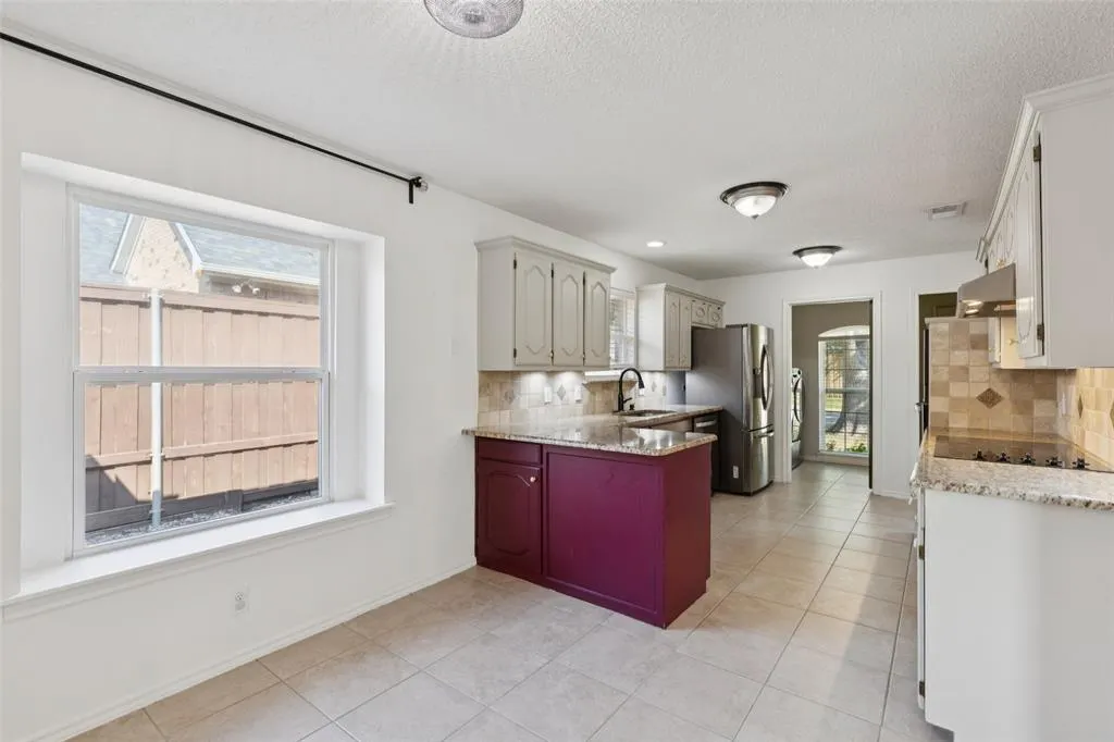 2800 Bowie Drive