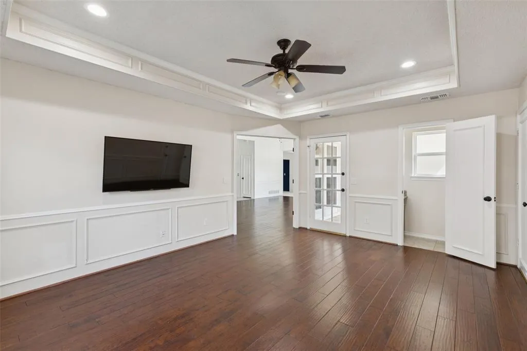 2800 Bowie Drive