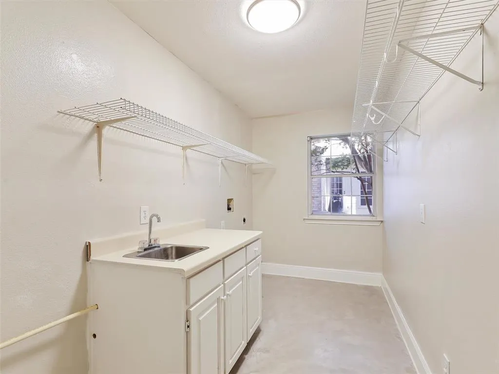 2141 Ironside Drive