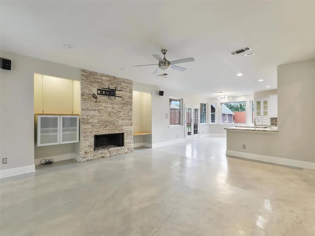 2141 Ironside Drive