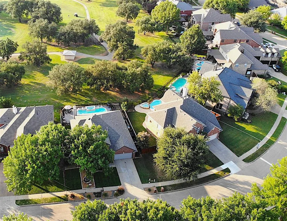 5817 Norfolk Lane