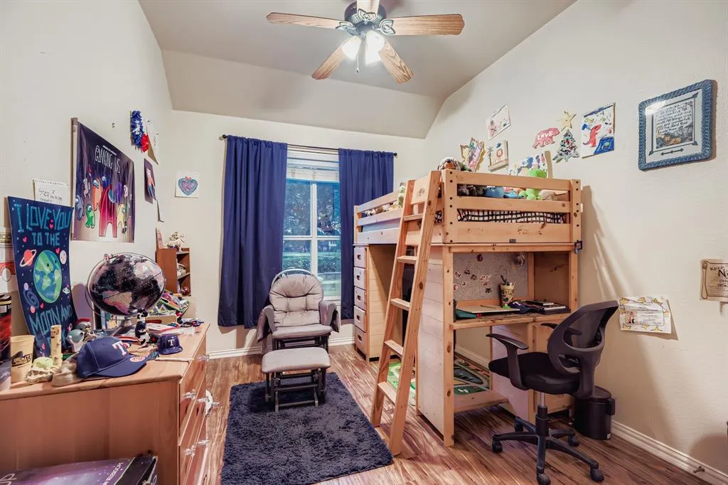 5817 Norfolk Lane