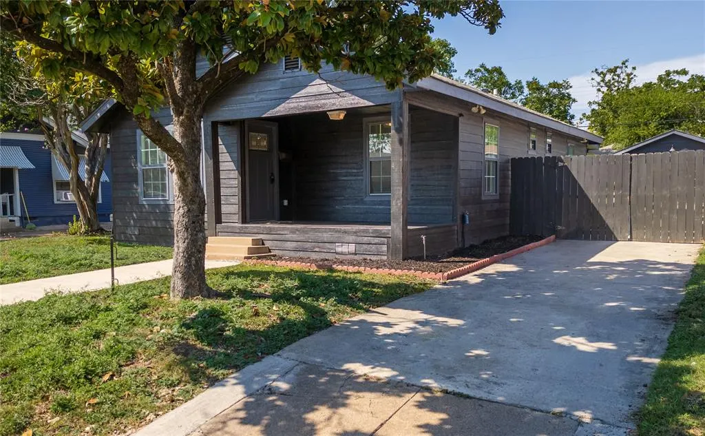 2507 Emmett Street