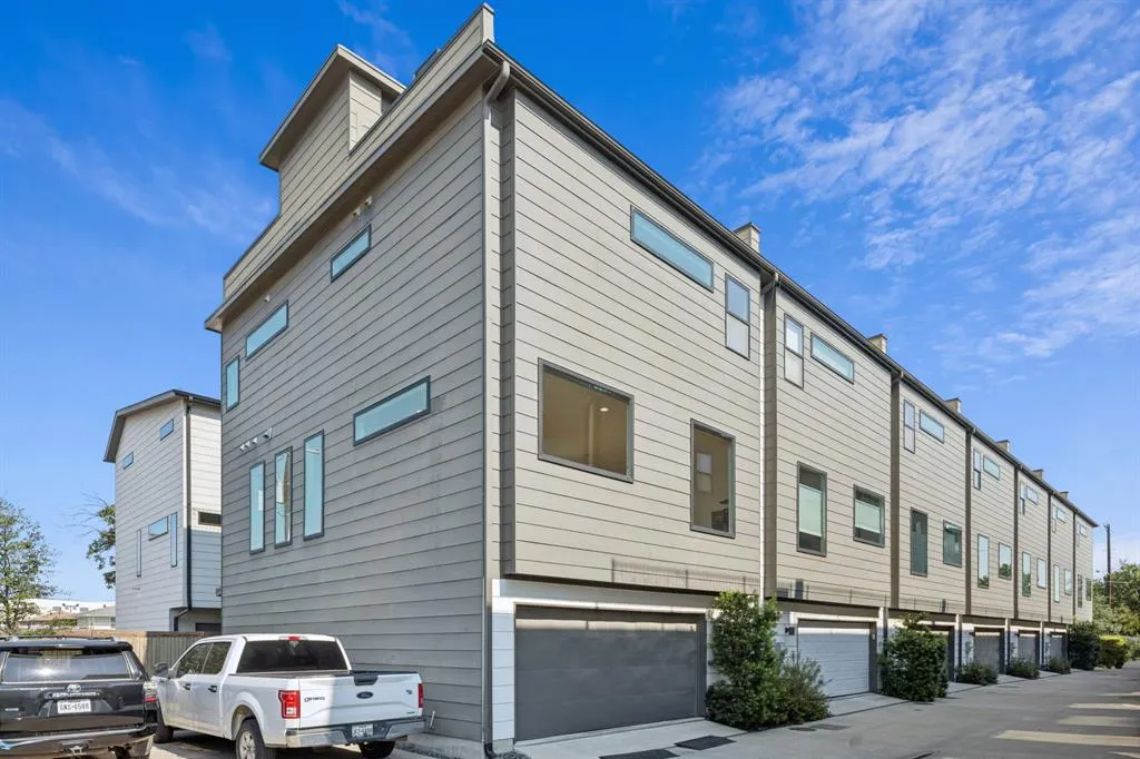 4903 Jack Court