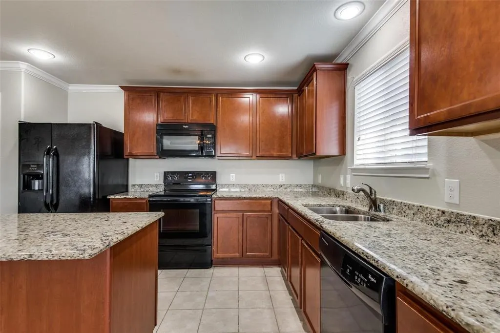 1413 Lone Pine Drive