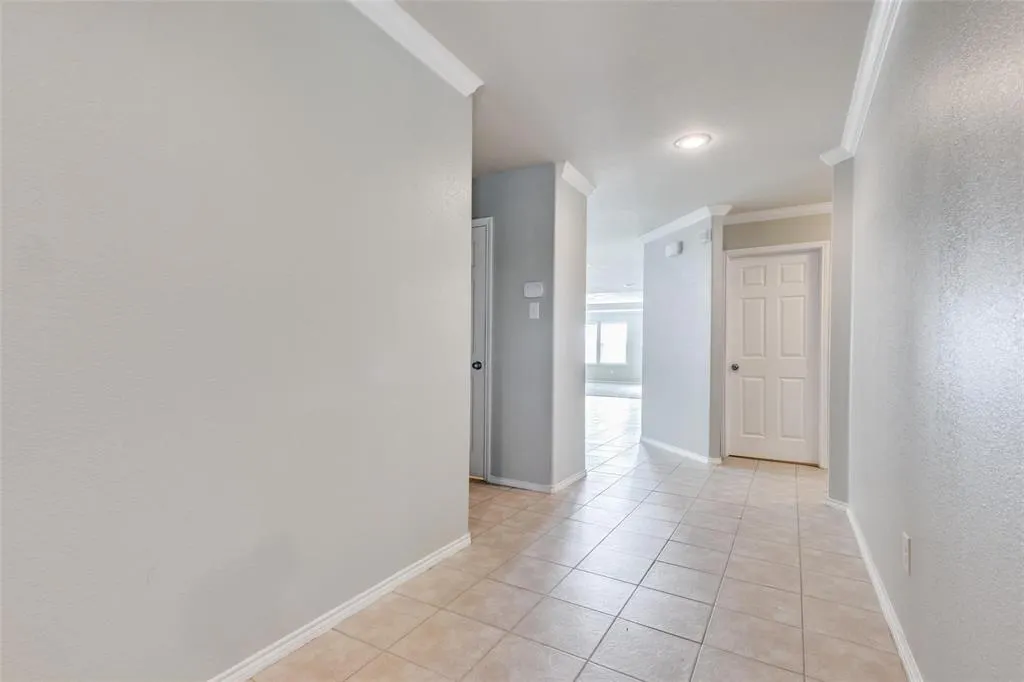 1413 Lone Pine Drive