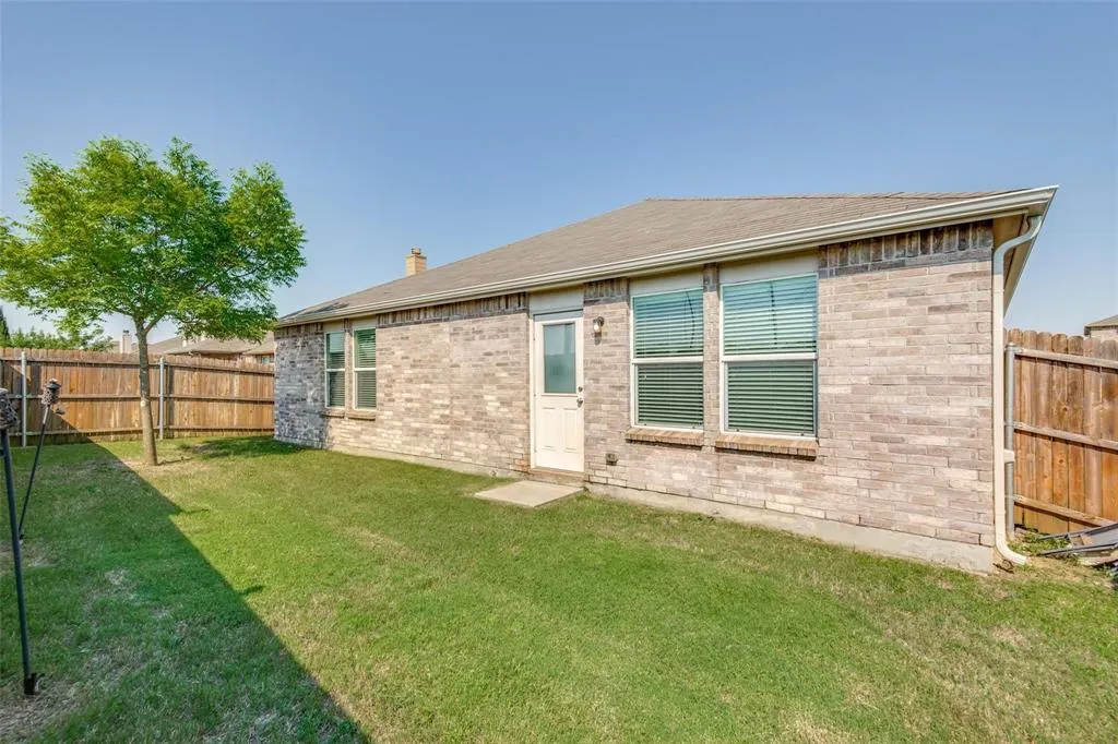 1413 Lone Pine Drive