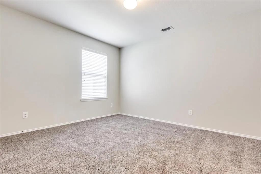 1413 Lone Pine Drive