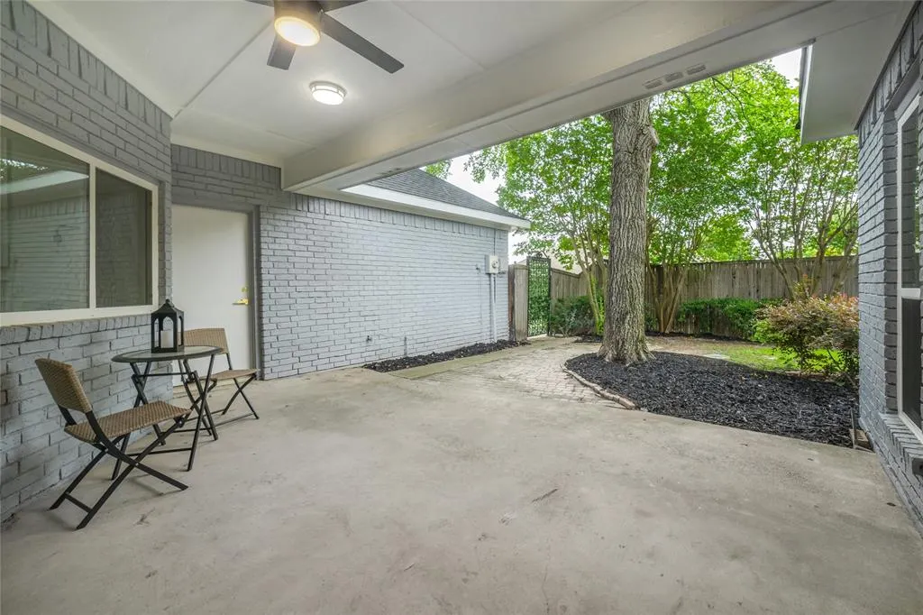 2049 Belgium Drive