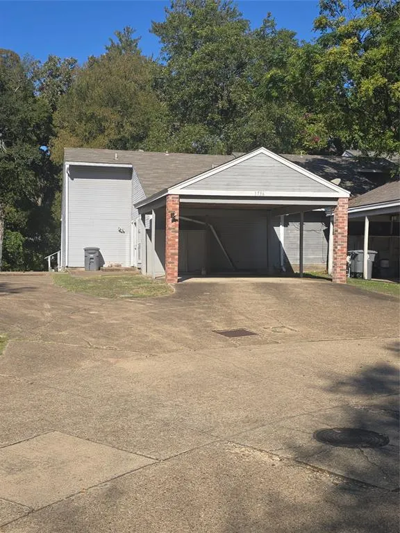 1736 Westerham Drive