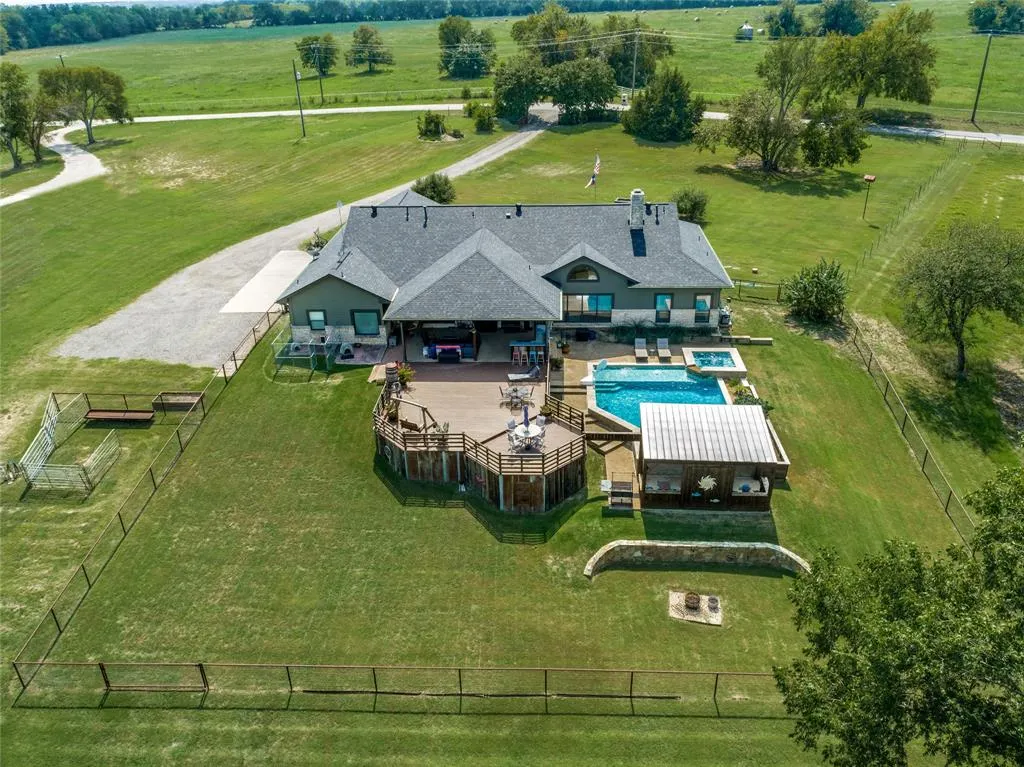 5910 County Road 171