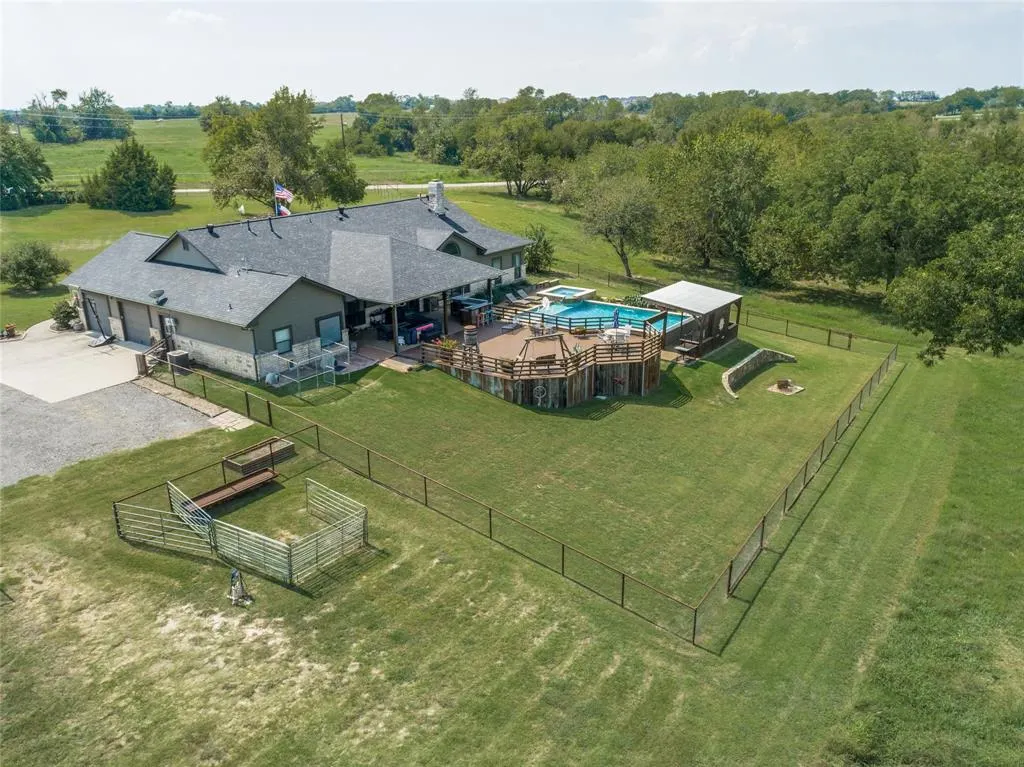 5910 County Road 171
