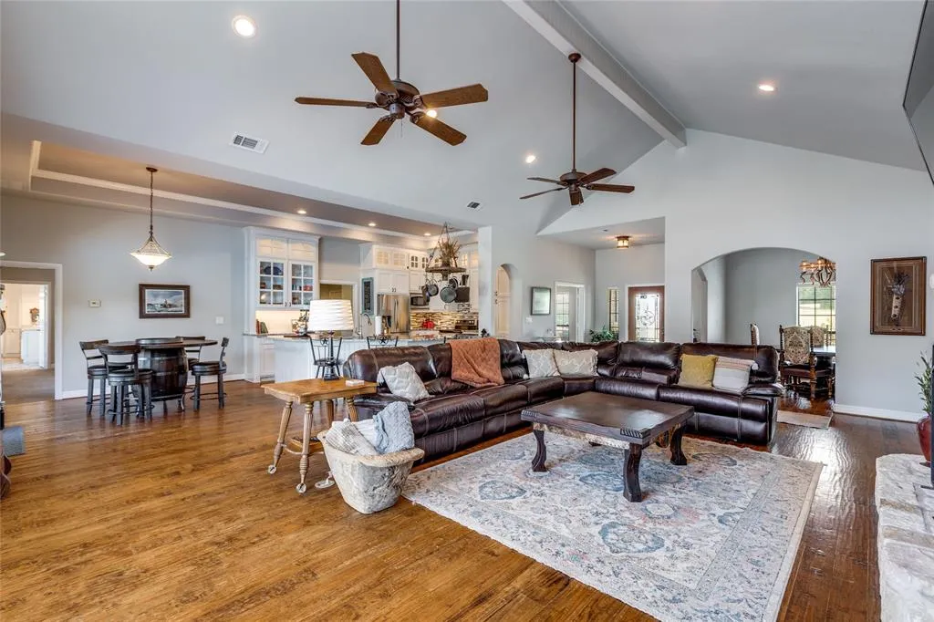5910 County Road 171