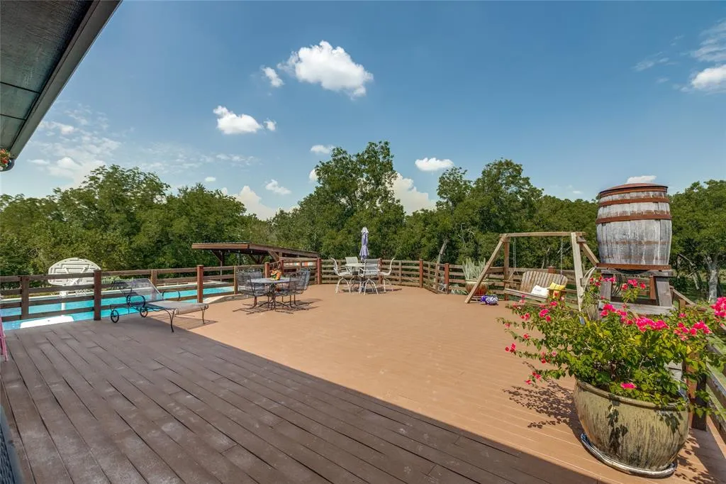 5910 County Road 171
