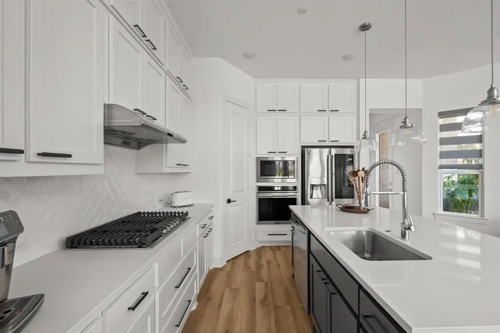 7908 San Bernard Trail