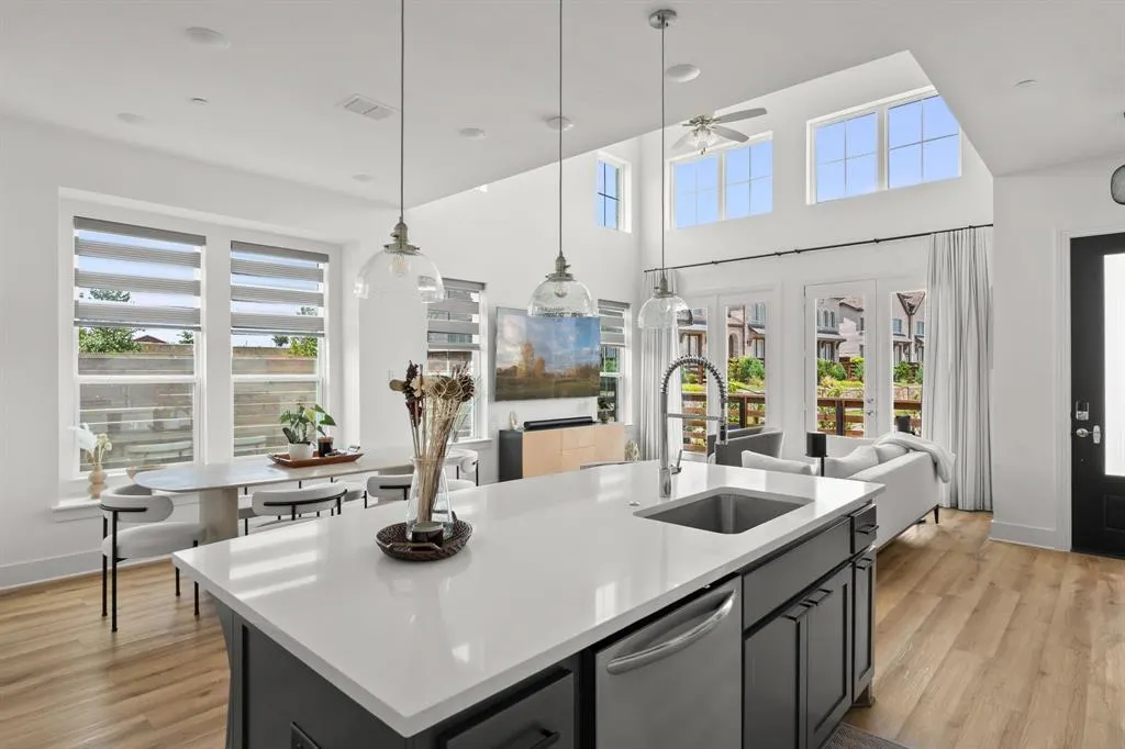 7908 San Bernard Trail