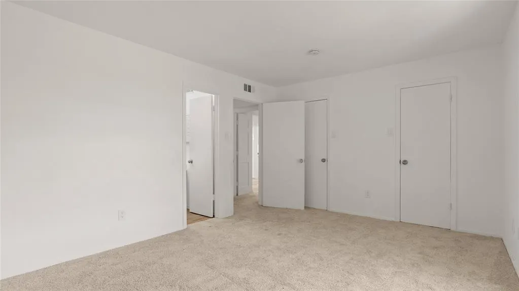 527 W Lookout Drive, #224
