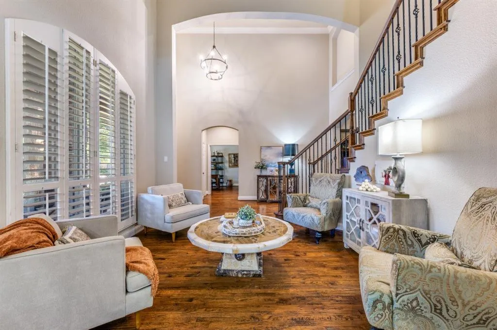 1222 Alamo Court