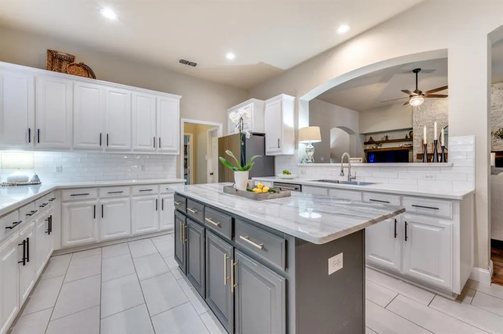 1222 Alamo Court