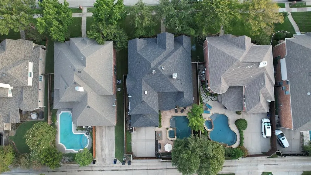 1222 Alamo Court