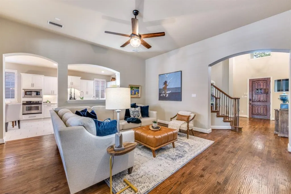 1222 Alamo Court