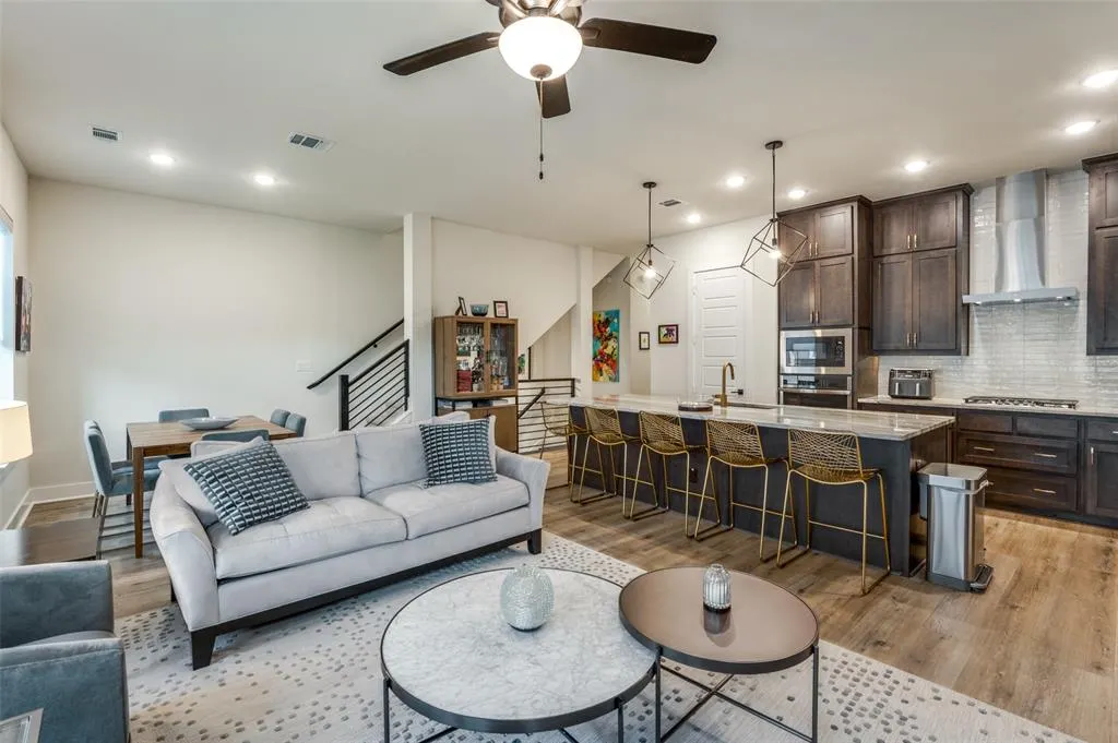 1053 Manacor Lane