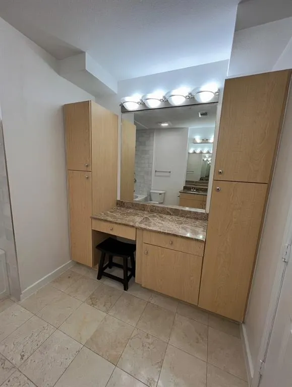 3225 Turtle Creek Boulevard, #511