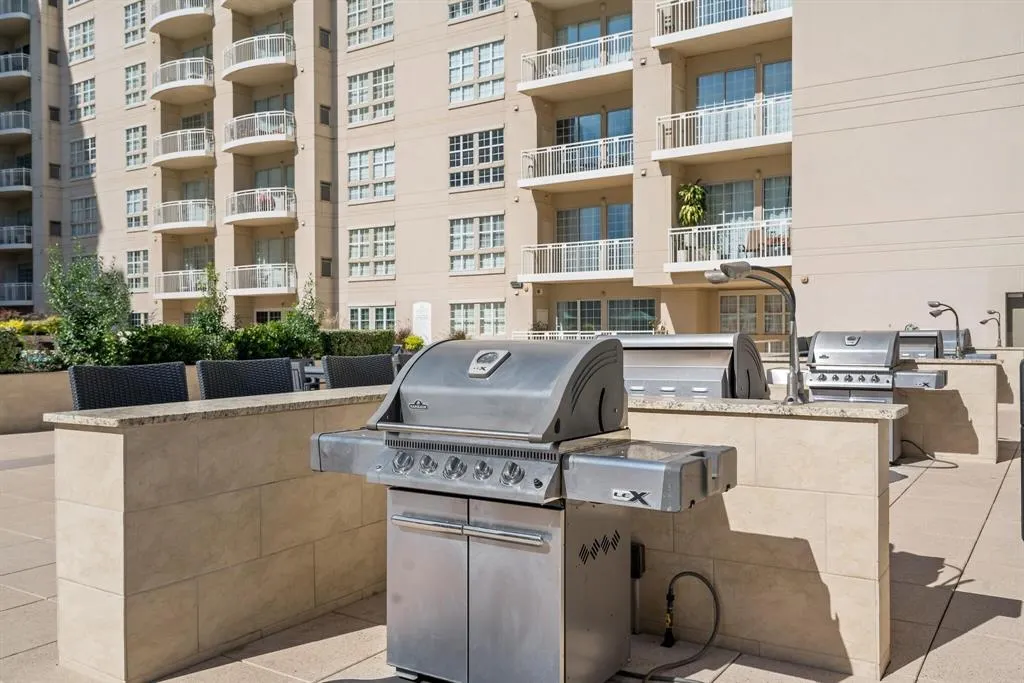 3225 Turtle Creek Boulevard, #511