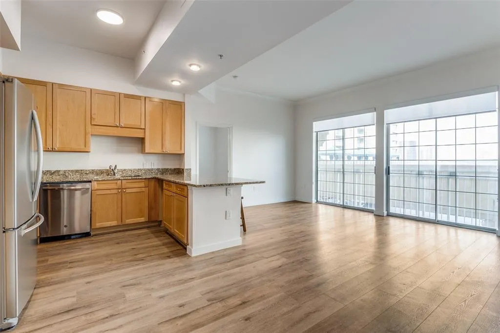 3225 Turtle Creek Boulevard, #511