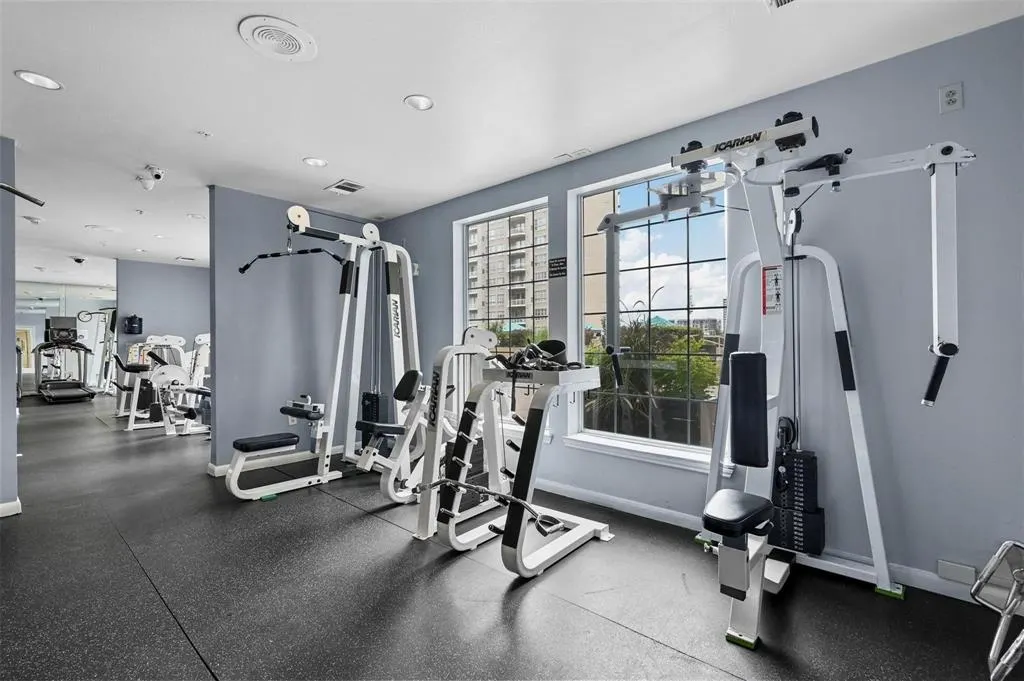 3225 Turtle Creek Boulevard, #511