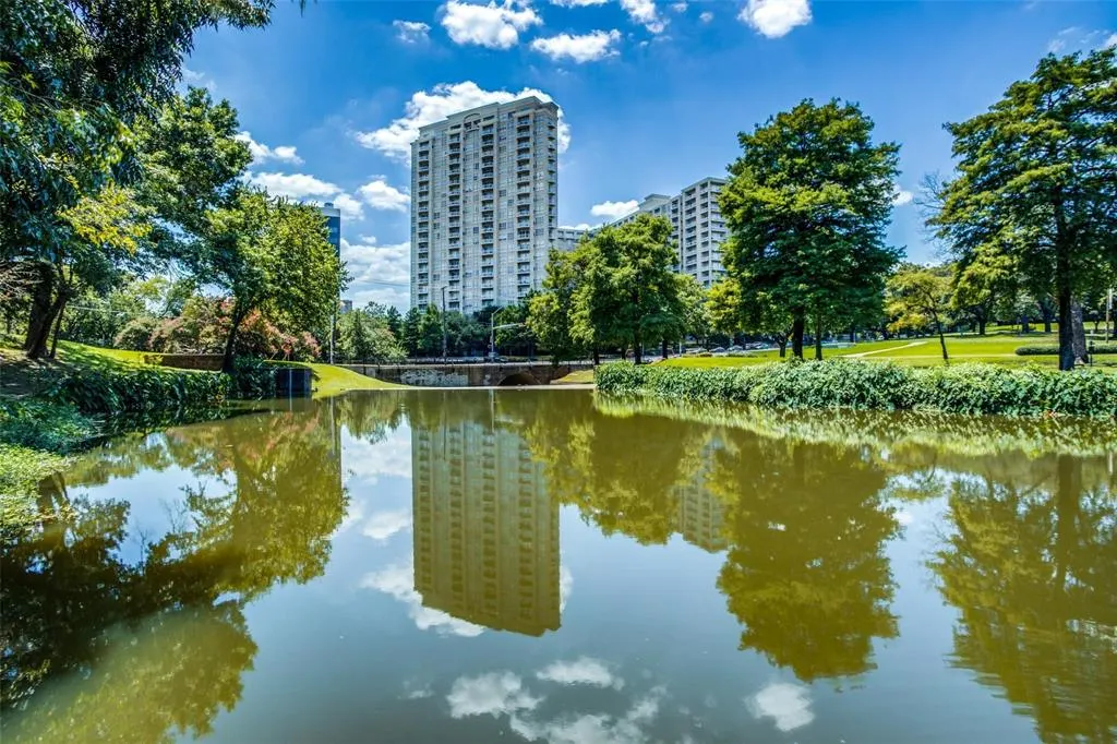 3225 Turtle Creek Boulevard, #511