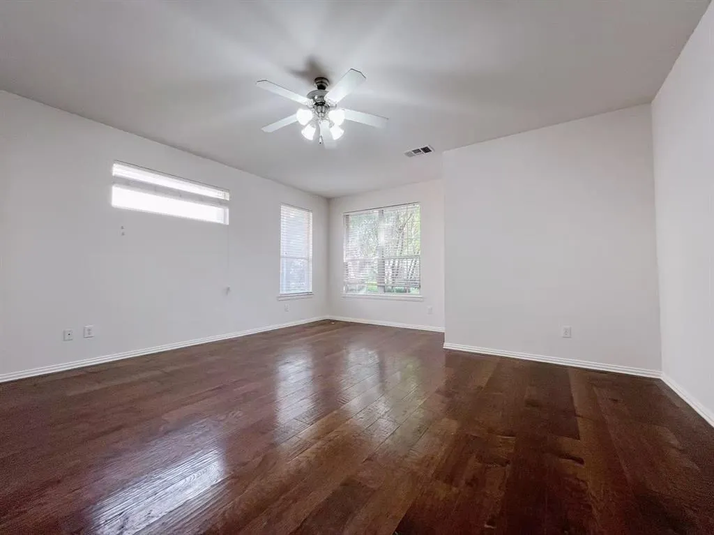1632 Pleasant Valley Lane